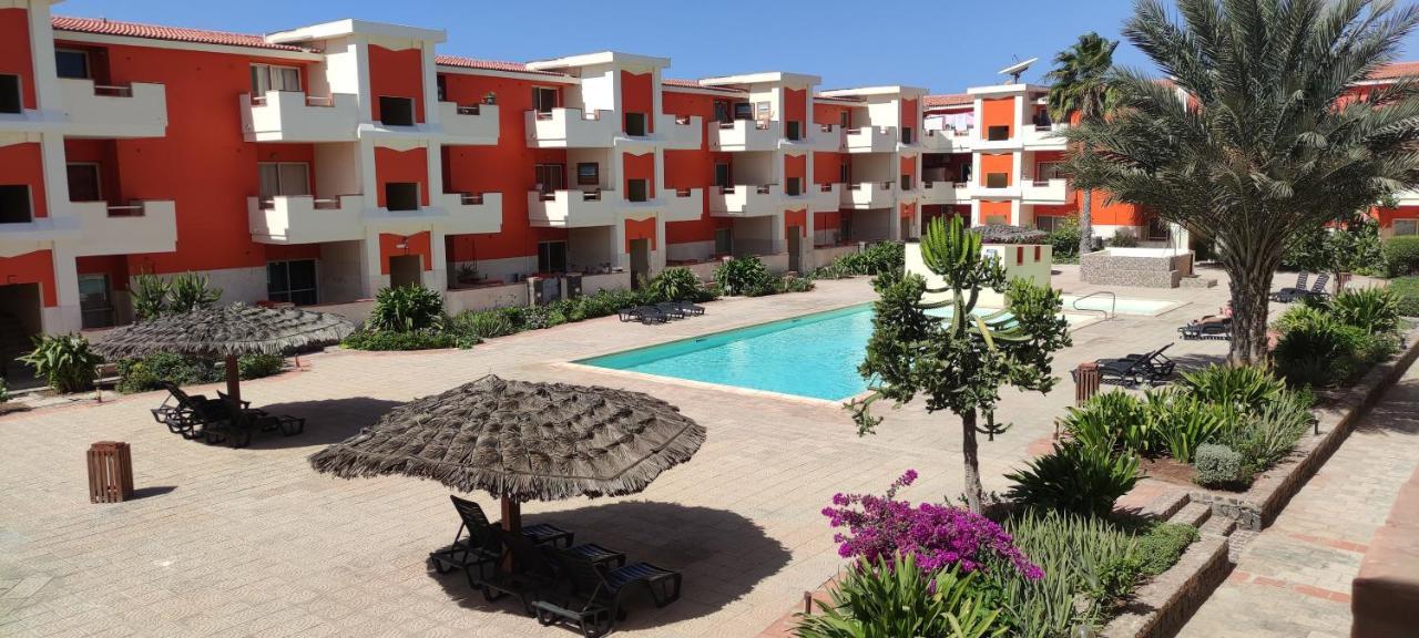 Sal Service Red Moradias Residence With Pool Санта-Мария Экстерьер фото